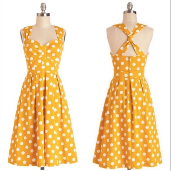 ModCloth Myrtlewood Yellow Polka Dot Dress Pinup - Picture 3 of 6